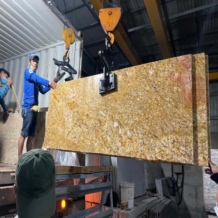 Đá hoa cương vàng vân hay tác động nhiều làm thay đổi vẻ đẹp Đá hoa cương vàng vân hay tác động nhiều làm thay đổi vẻ đẹp